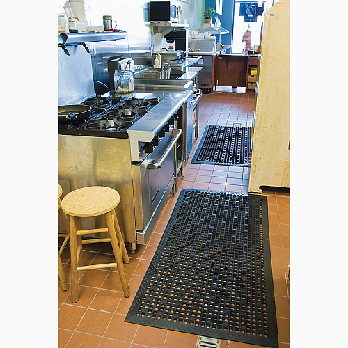 Genuine Joe Versa-Lite Anti-microbial Rubber Mat (01705)