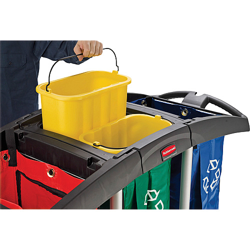 Rubbermaid Commercial 10-quart Sanitizing Caddy (9T8200YW)