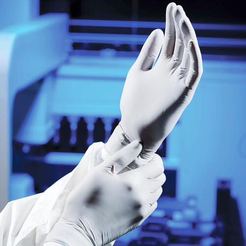 Kimberly-Clark Professional* Professional* Professional* Kimberly-Clark Professional* Professional* Sterling Nitrile Exam Gloves - 9.5" (50706CT)