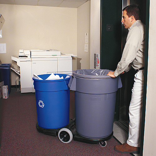 Rubbermaid Commercial Brute 32-Gallon Vented Recycling Containers (263273CT)