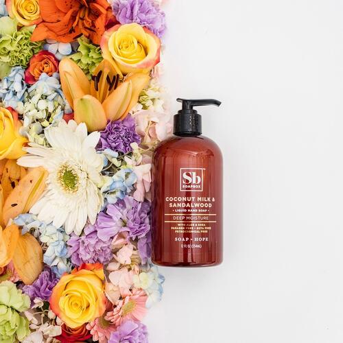 Soapbox Coconut Milk & Sandalwood Liquid Hand Soap (00676)
