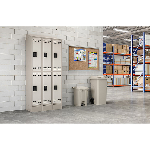 Safco 32 Gallon Plastic Step-On Receptacle (9926TN)