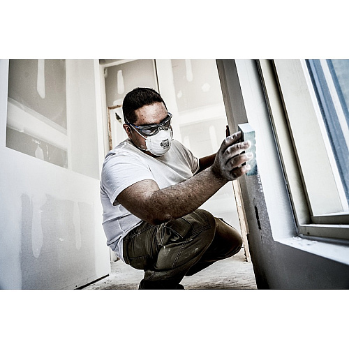 3M N95 Particle Respirator 8200 Masks (8200H2C)