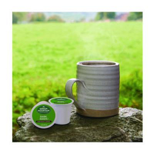 Green Mountain Coffee Dark Magic Extra Bold Coffee K-Cups, Regular, 70/Box (5000373740)