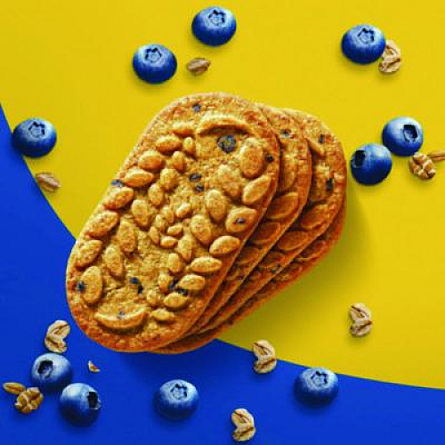 Nabisco belVita Breakfast Biscuits, Blueberry, 1.76 oz Pack, 8/Box (02908BX)