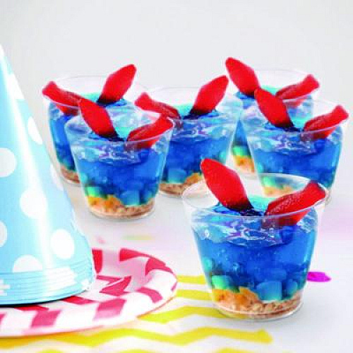 Swedish Fish Grab-and-Go Candy Snacks In Reception Box, 240-Pieces/Box (43146)