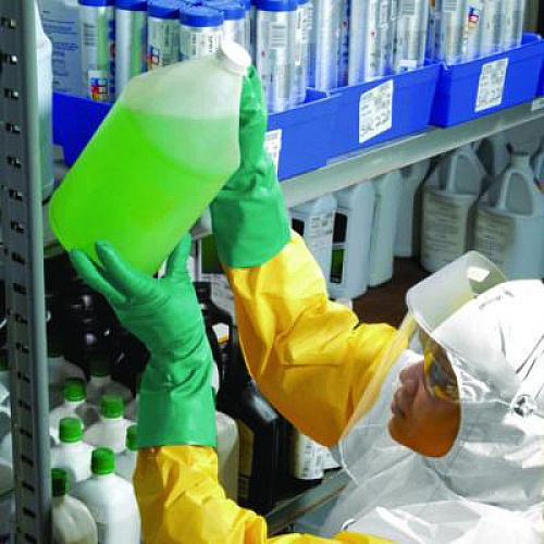 KleenGuard A70 Chemical Spray Protection Aprons, Polyethylene-Coated Fabric, One Size Fits Most, Yellow, 100/Carton (97790)