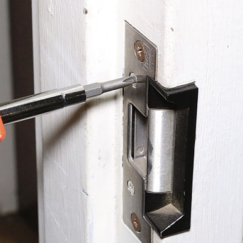 Great Neck 4 in-1 Screwdriver w/Interchangeable Phillips/Standard Bits, Assorted Colors (SD4BC)