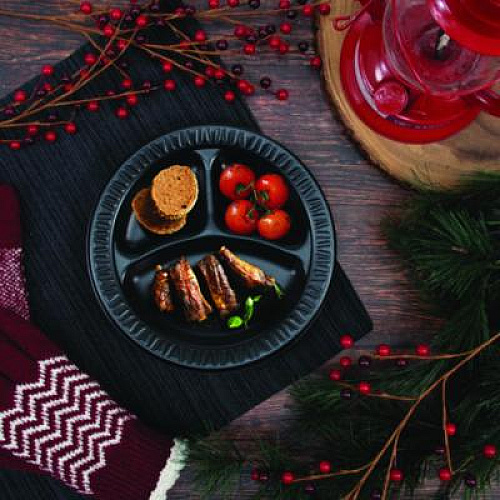 Dart Quiet Classic Laminated Foam Dinnerware, 3-Compartment Plate, 9" dia, Black, 125/Sleeve, 4 Sleeves/Carton (9CPBQR)