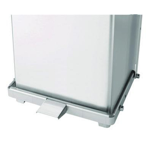 Rubbermaid Commercial Defenders Heavy-Duty Steel Step Can, 6.5 gal, Stainless Steel (ST12SSPL)