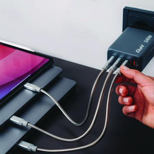 Verbatim 240 W 4-Port GaN Wall Charger, Black/Gray (32205)