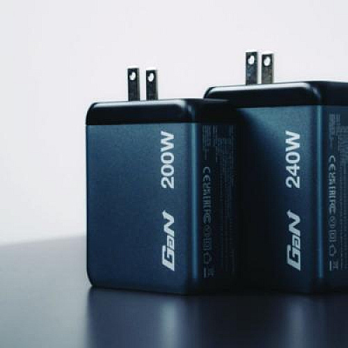 Verbatim 240 W 4-Port GaN Wall Charger, Black/Gray (32205)