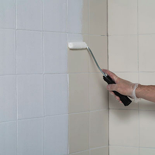 Rust-Oleum Specialty Gloss White Tub and Tile Touch Up, Gloss White, 0.54 oz Glass Vials, 6 Kits/Carton (244166)
