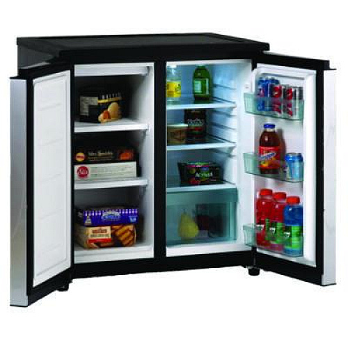 Avanti 5.5 Cu.Ft. Side by Side Refrigerator/Freezer, Black/Platinum (RMS551SS)