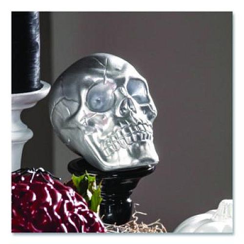 Rust-Oleum Universal Premium Spray Paint, Metallic Silver, 12 oz Aerosol Can (245220EA)
