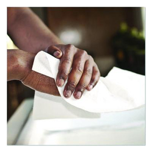 Kleenex Premiere Center-Pull Towels, Perforated, 1-Ply, 8 x 14.2, White, 250/Roll, 4 Rolls/Carton (01320)