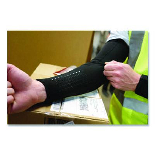 ergodyne Chill-Its 6691 Cooling Arm Sleeves with Box-Handling Grip, Polyester/Spandex, Medium, Black, Pair (12387)