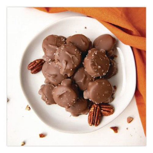 Sanders Small Batch Wonders Sea Salt Caramel Pecan Clusters, 16 oz Tub (MRY30971)