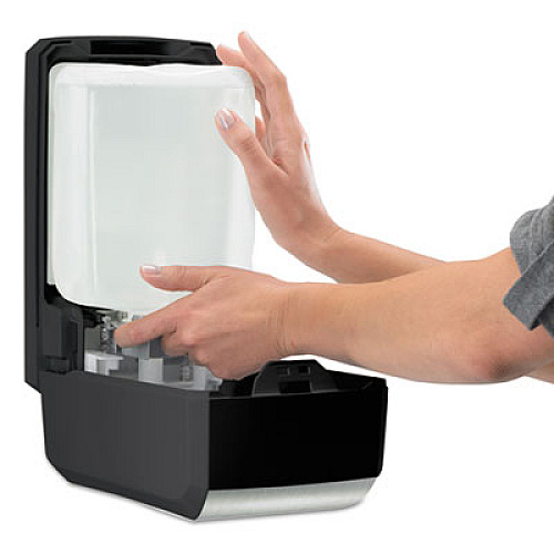 GOJO FMX-20 Soap Dispenser, 2 L, 6.5 x 4.7 x 11.7, Black/Chrome, 6/Carton (527106)