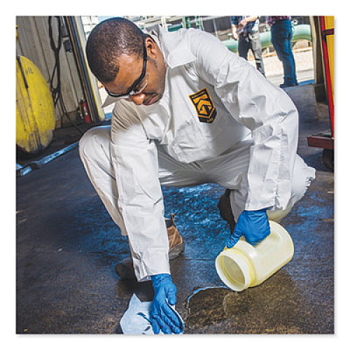KleenGuard A40 Coveralls, White, Large, 25/Carton (44303)