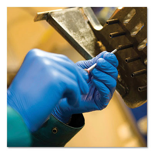 KleenGuard G10 Nitrile Gloves, Artic Blue, Medium, 200/Box (90097)