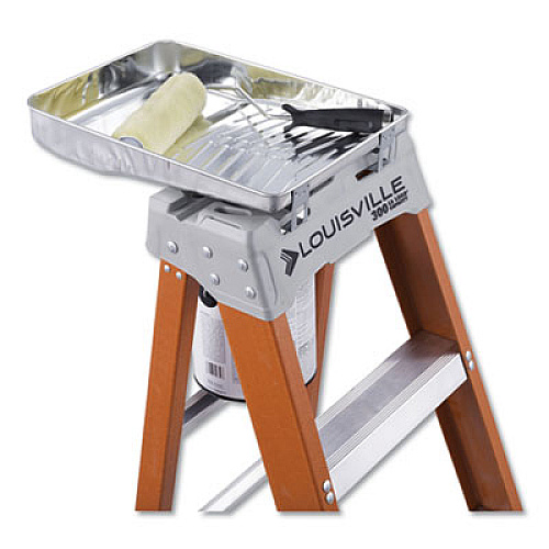 Louisville FIBERGLASS HEAVY DUTY STEP LADDER, 23" WORKING HEIGHT, 300 LBS CAPACITY, 3 STEP, ORANGE (FS1504)