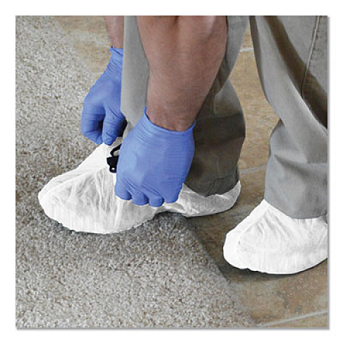 KleenGuard A40 Liquid/Particle Protection Shoe Covers, White, X-Large-2X-Large, 400/CT (44494)