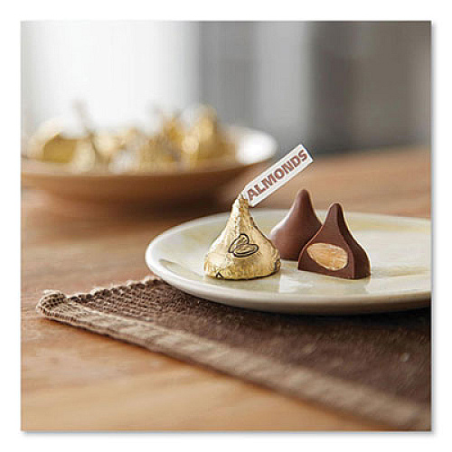 Hershey's KISSES Milk Chocolate with Almonds, 66.7 oz Bag (62083)