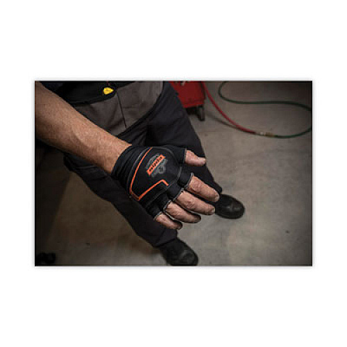 ergodyne ProFlex 800 Glove Liners, 9" Long, Large, Black, Pair (16106)
