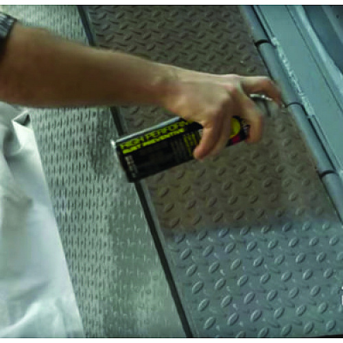 Rust-Oleum Hard Hat High Performance V2100 System Rust Preventive Enamel Spray Paint, Gloss Safety Yellow, 15 oz Aerosol Can, 6/Carton (V2143838CT)
