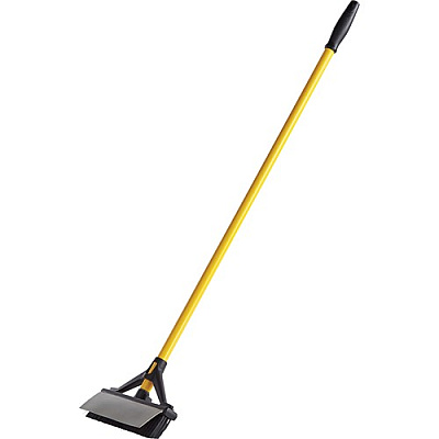 Rubbermaid Commercial Maximizer Broom/Squeegee (2018807CT)